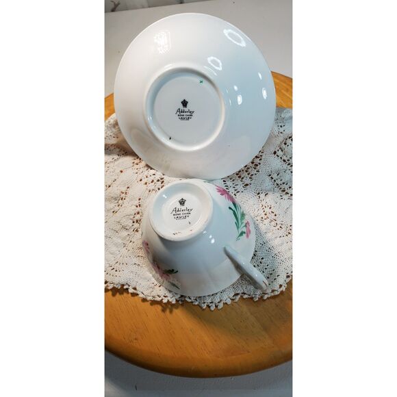 Adderley Lawley Bone China Teacup and Saucer England ~Vintage~ - Picture 5 of 6